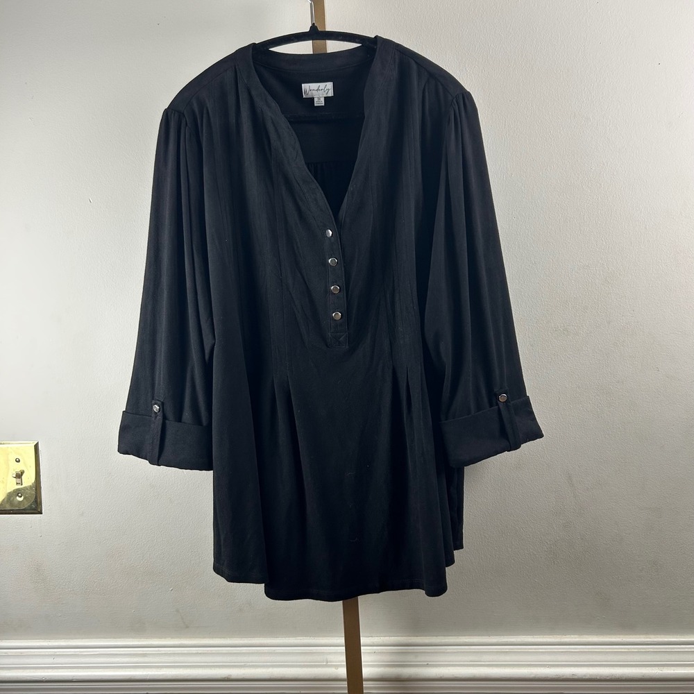 Wonderly Tunic Top Women 3X plus Black Faux Suede Roll Tab Sleeve Pleated Office